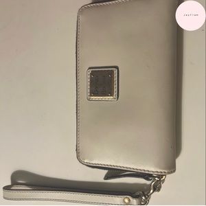 dooney & bourke wallet